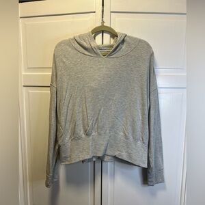 Offline By Aerie Cropped Pullover With Hoodie Women’s Large Color Heather Gray